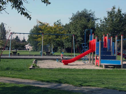 Hamilton VLA - southwest facing view of playground