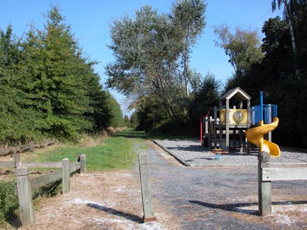 Fedoruk Kartner Park/Trail - view of playground and trail in the distance