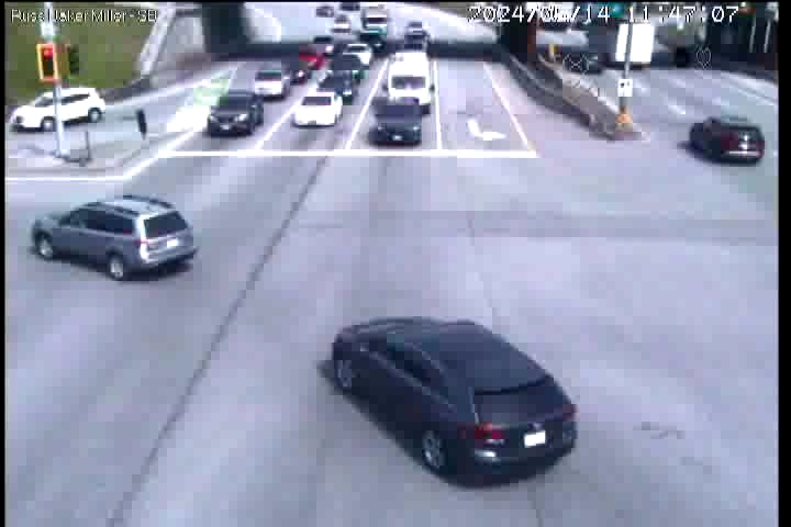 Live Camera Image: Russ Baker Way at Miller Road Southbound