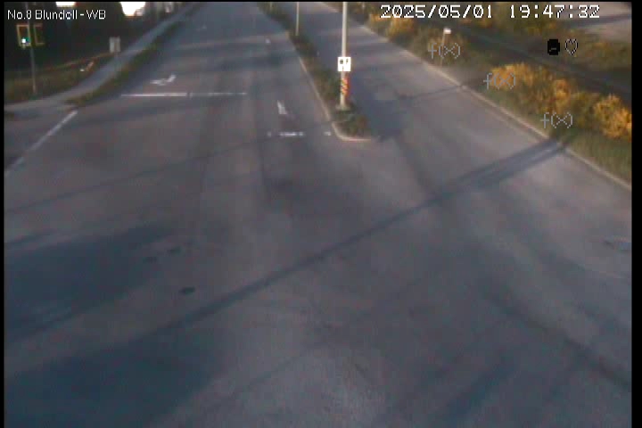 Live Camera Image: No. 8 Road at Blundell Road Westbound Westbound