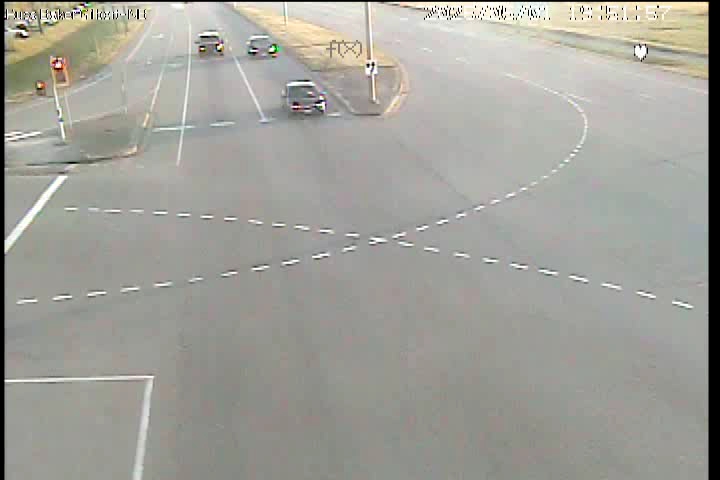 Live Camera Image: Russ Baker Way at Gilbert Road Northbound