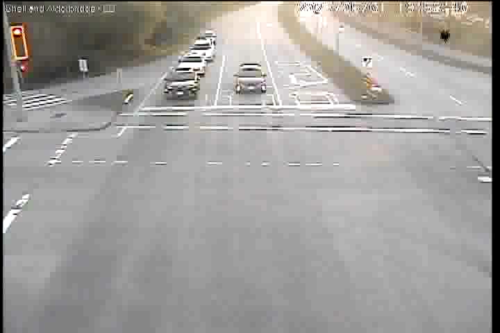 Live Camera Image: Shell Road at Alderbridge Way Eastbound