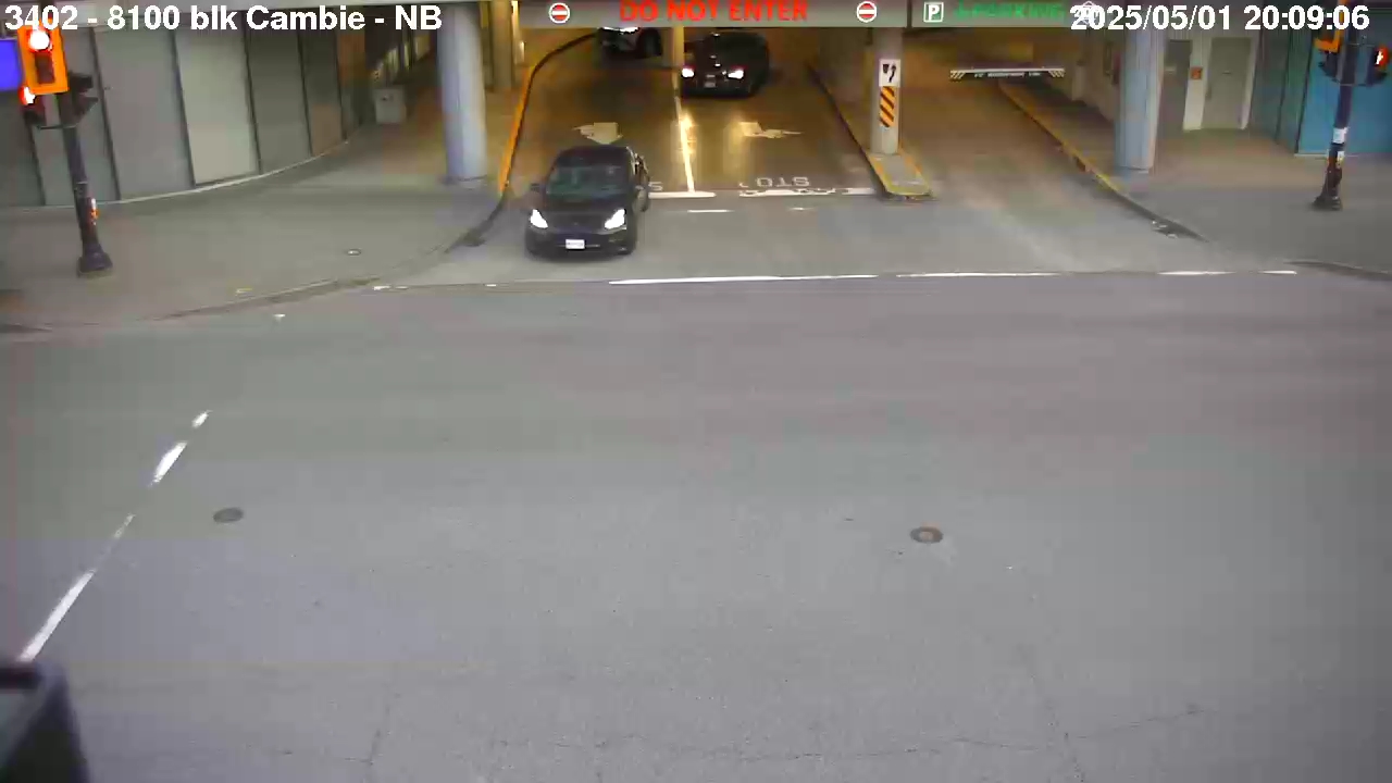 Live Camera Image: 8100 Block at Cambie Road Northbound