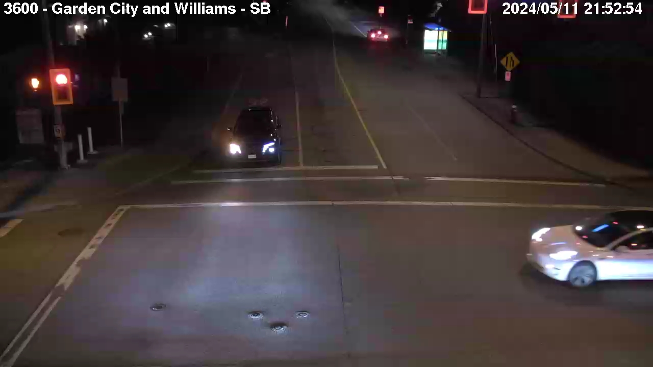 Live Camera Image: Garden City Road at Williams Road