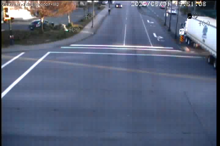 Live Camera Image: Great Canadian Way at Bridgeport Road Northbound