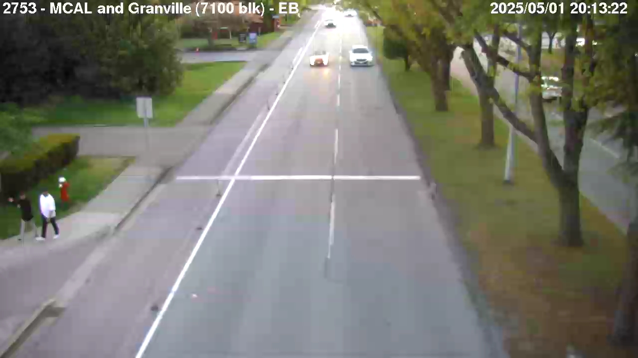 Live Camera Image: 7100 block at Granville Avenue Eastbound