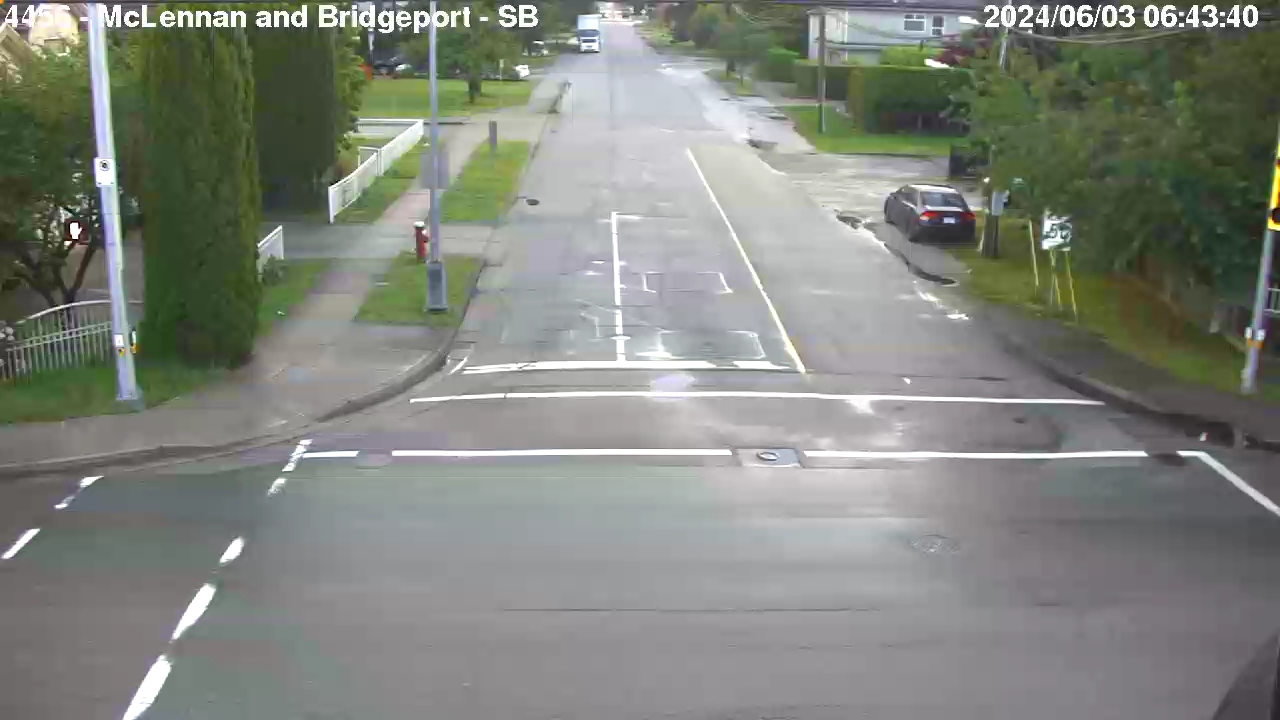 Live Camera Image: McLennan Avenue at Bridgeport Road Southbound