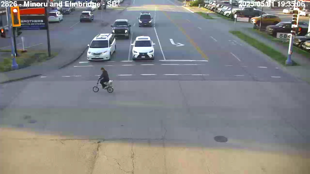 Live Camera Image: Minoru Boulevard at Elmbridge Way / Ackroyd Road Southbound