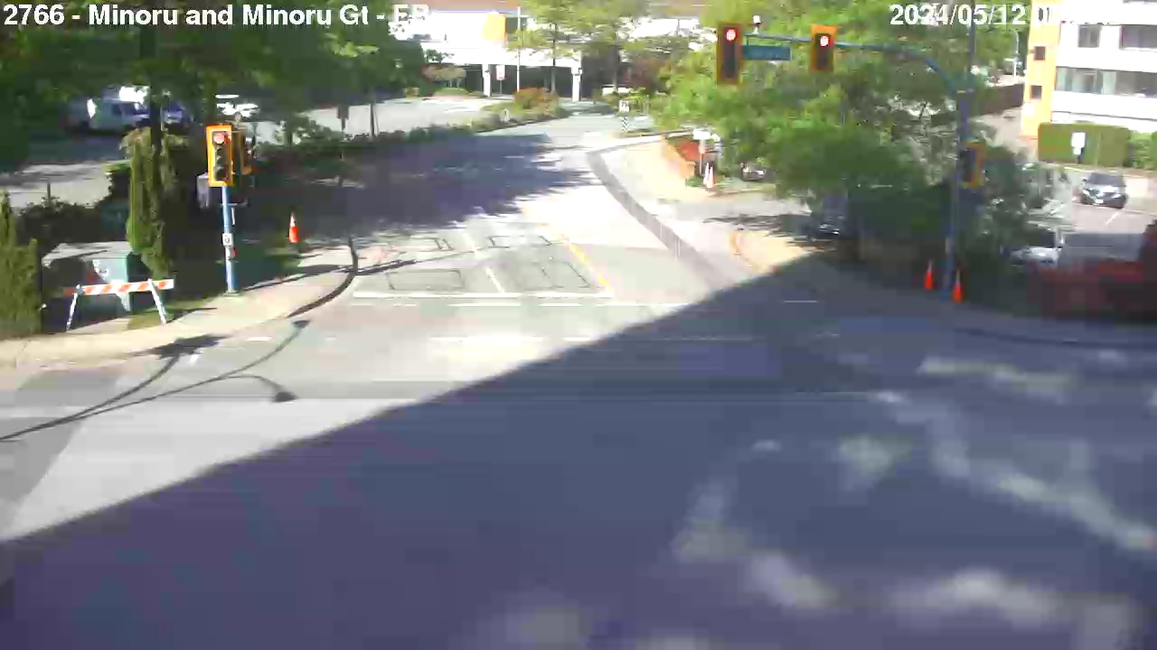 Live Camera Image: Minoru Boulevard at Minoru Gate Eastbound