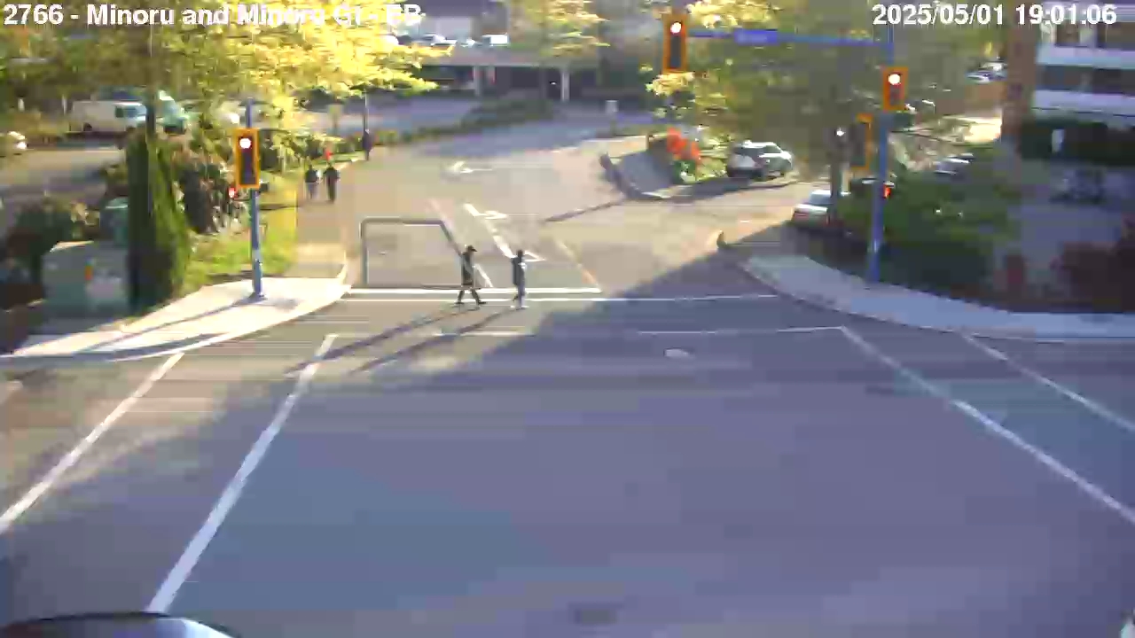 Live Camera Image: Minoru Boulevard at Minoru Gate Eastbound