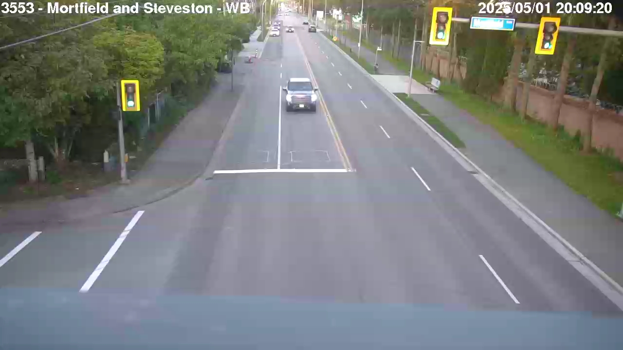 Live Camera Image: Mortfield Gate at Steveston Highway