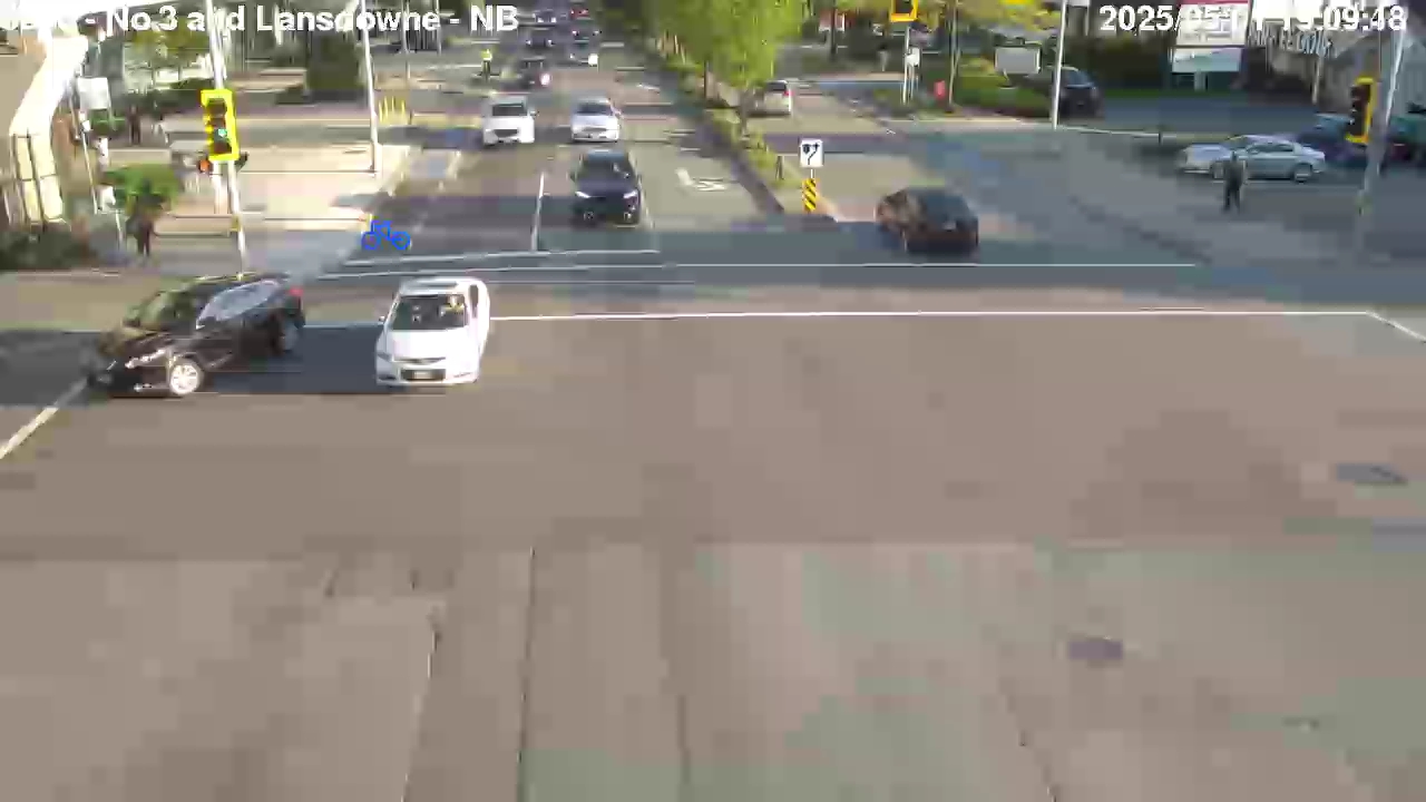 Live Camera Image: No. 3 Road at Lansdowne Road