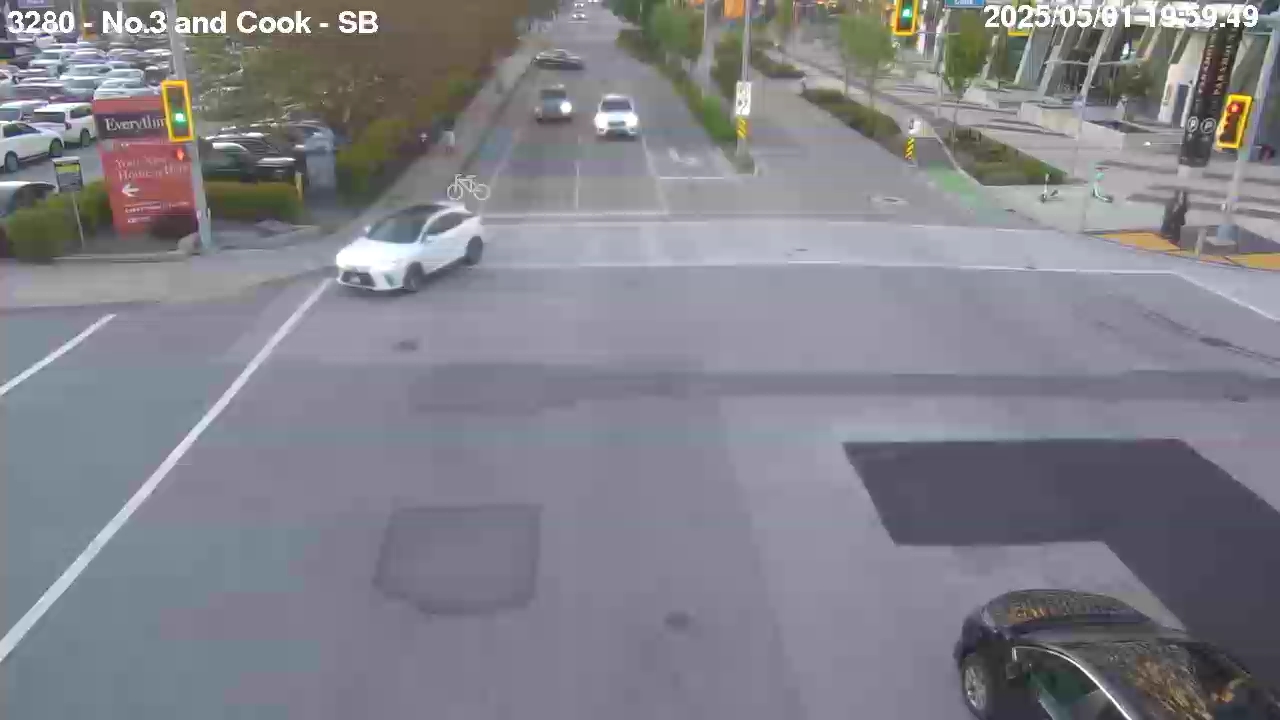 Live Camera Image: No. 3 Road at Cook Road Southbound