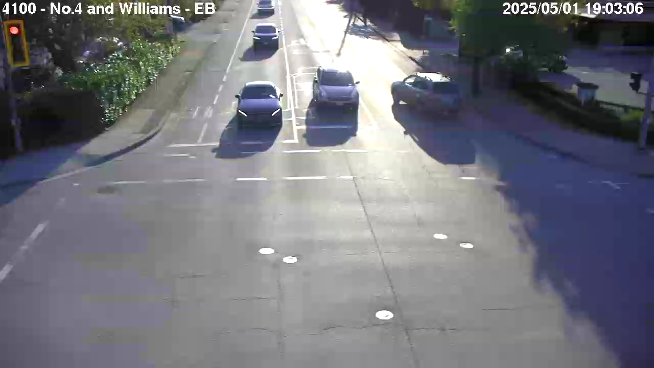 Live Camera Image: No. 4 Road at Williams Road Eastbound