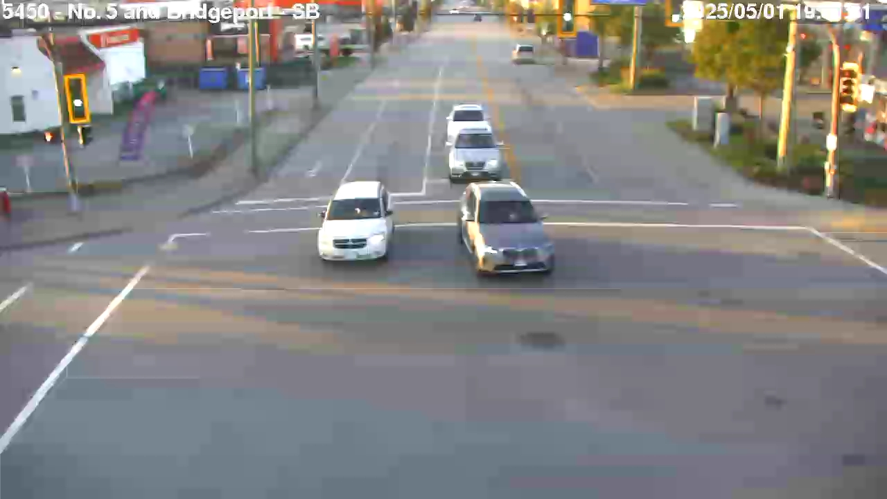 Live Camera Image: No. 5 Road at Bridgeport Road Southbound