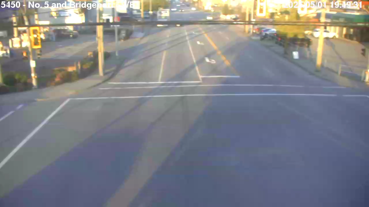 Live Camera Image: No. 5 Road at Bridgeport Road Westbound