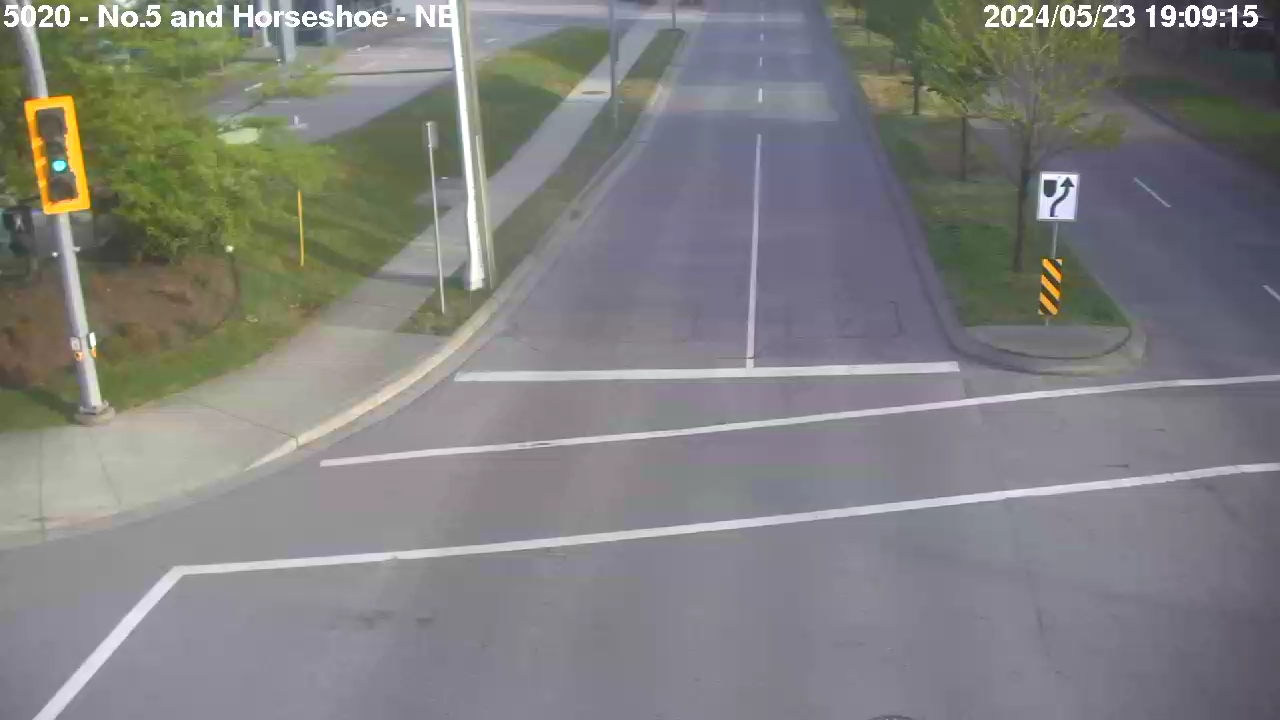 Live Camera Image: No. 5 Road at Horseshoe Way Northbound