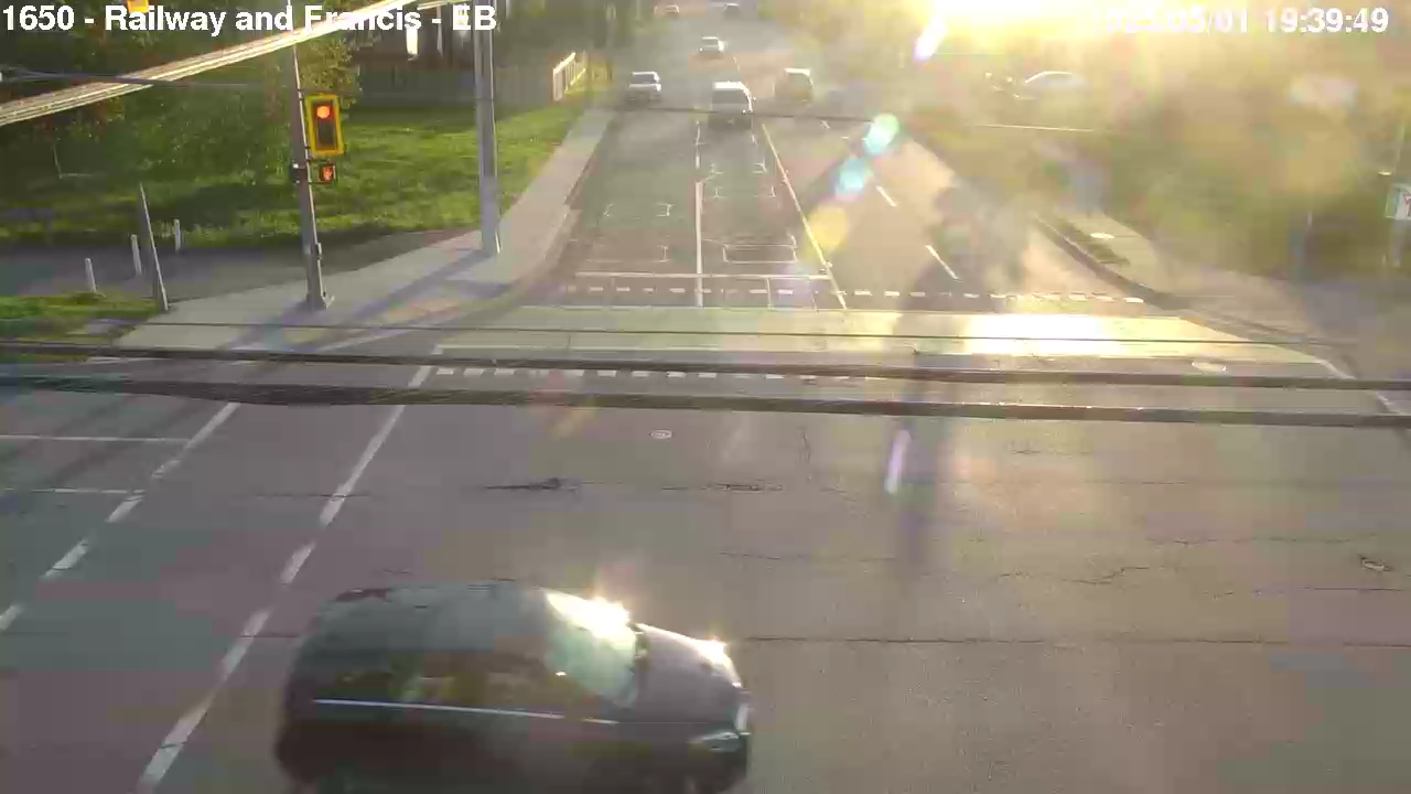 Live Camera Image: Railway Avenue at Francis Road Eastbound