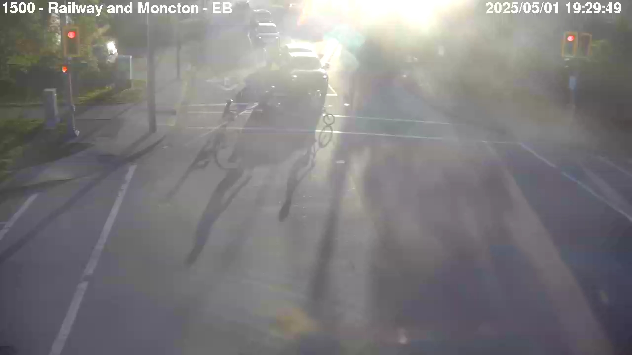 Live Camera Image: Railway Avenue at Moncton Street Eastbound