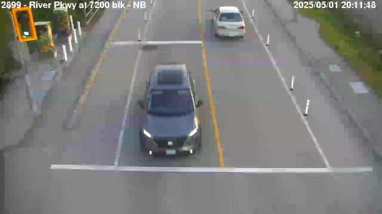 Live Camera Image: River Parkway at 7200 block Northbound