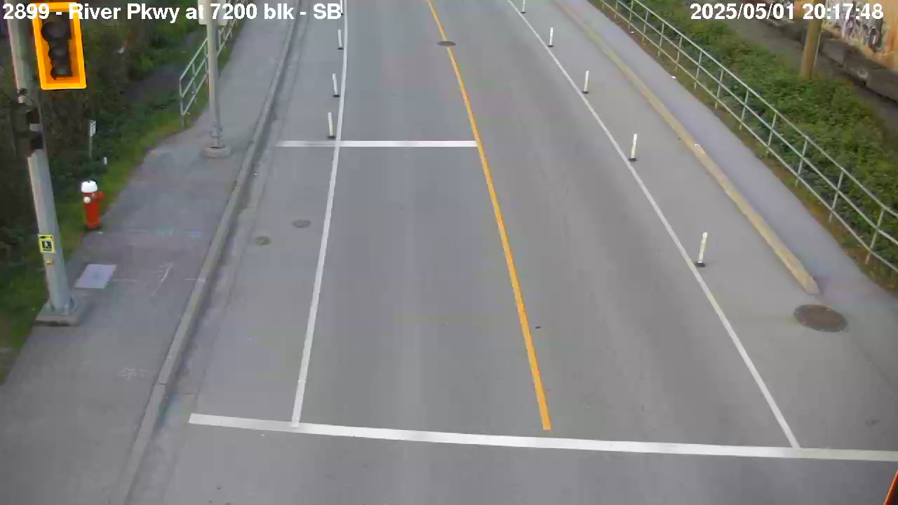 Live Camera Image: River Parkway at 7200 block Southbound