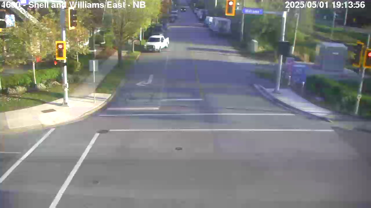 Live Camera Image: Shell Road at Williams Road Northbound (east of rail tracks)